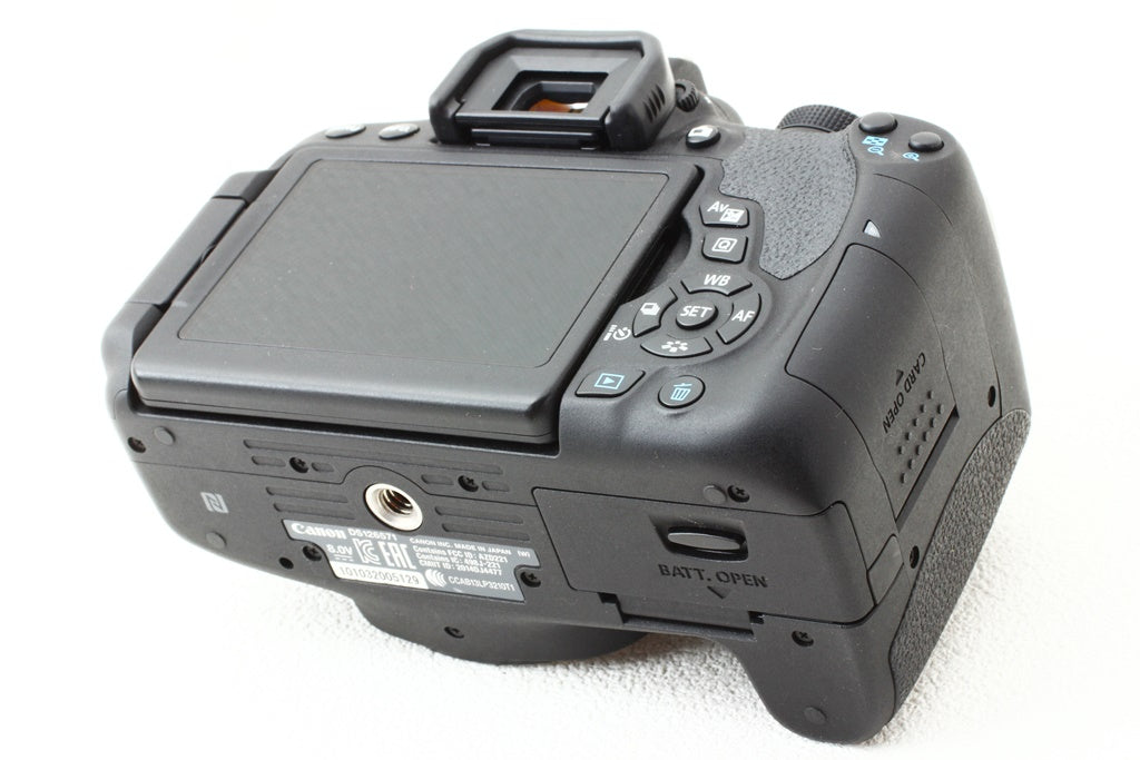 極上品◆Canon EOS Kiss X8i Wレンズキット