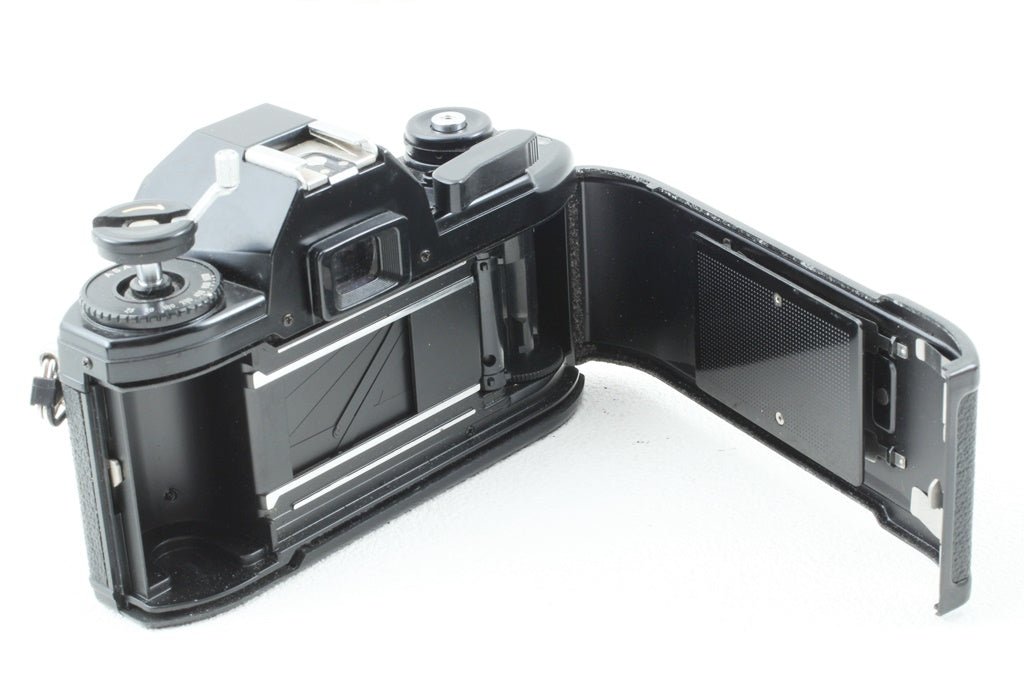 ジャンク品◆NIKON ニコン EM ボディ