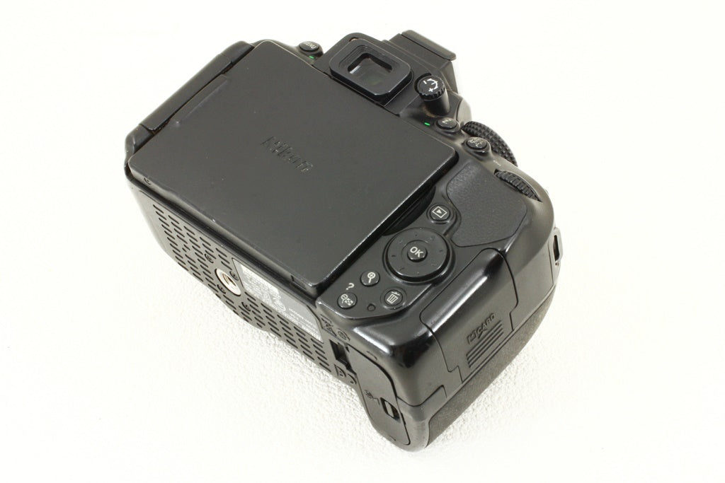 ジャンク品◆Nikon ニコン D5300 ボディ