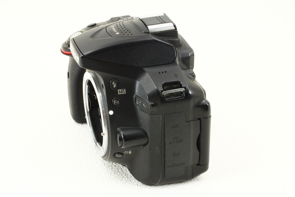 ジャンク品◆Nikon ニコン D5300 ボディ