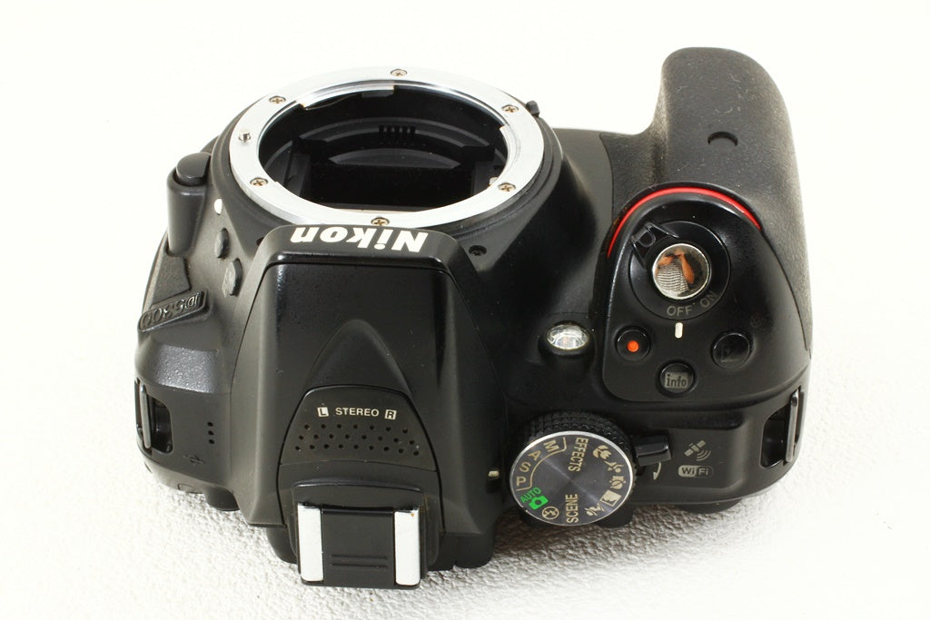 ジャンク品◆Nikon ニコン D5300 ボディ