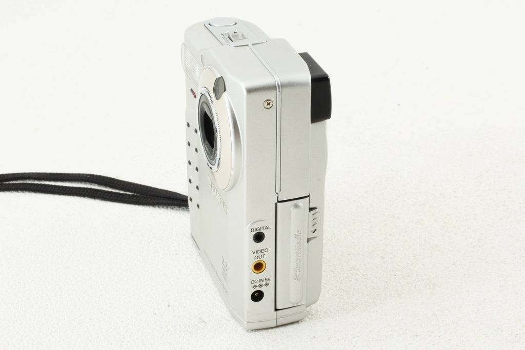 格安品◆FUJIFILM FinePix 2700