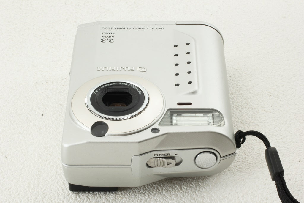 格安品◆FUJIFILM FinePix 2700