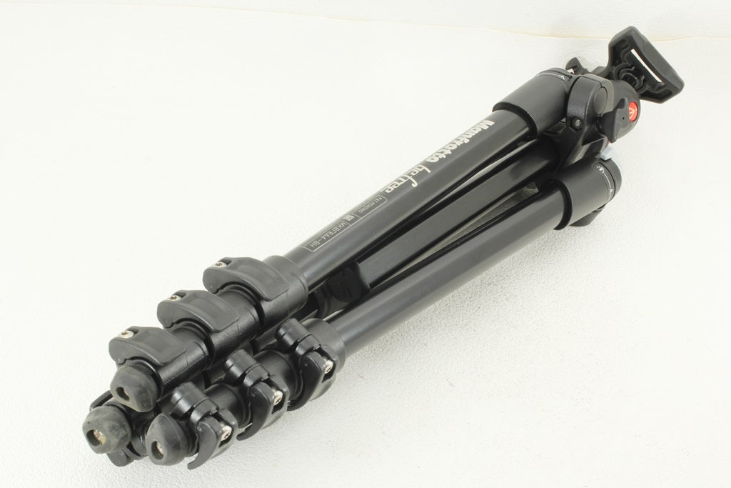 美品◆Manfrotto Befreeアルミ三脚雲台キット MKBFRA4-BH