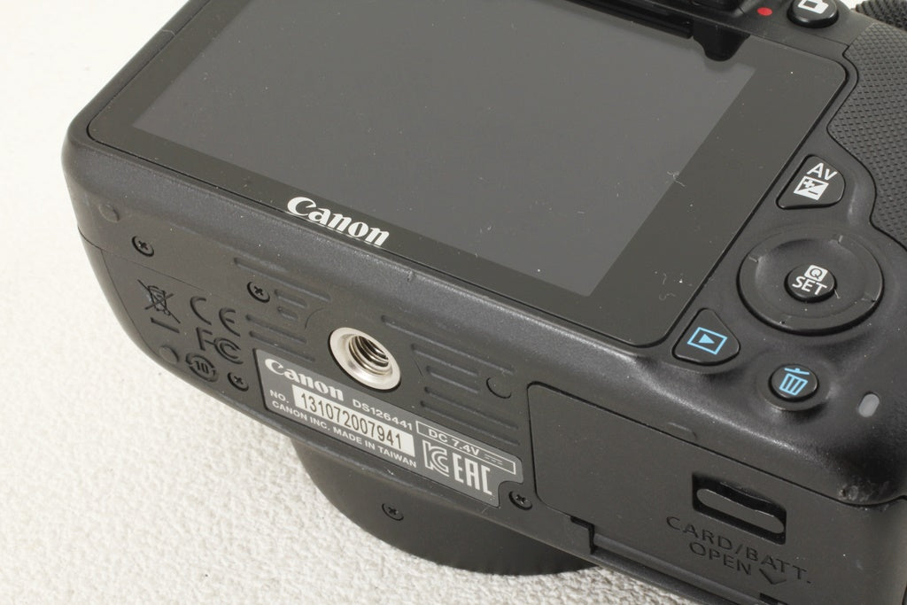 美品◆Canon EOS Kiss X7 + EF-S18-55