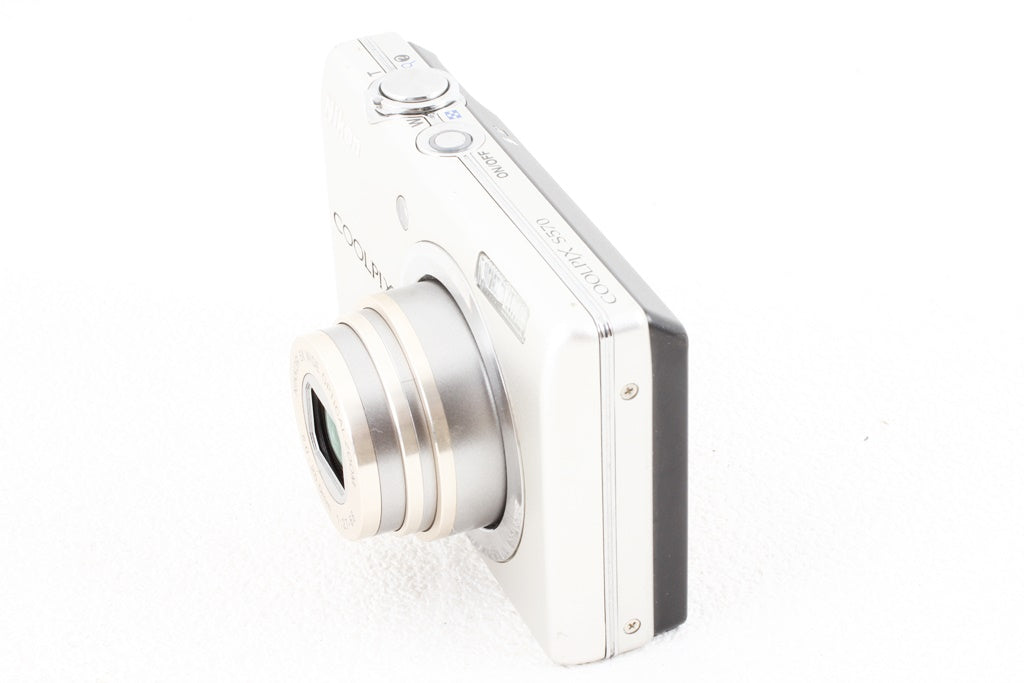美品◆Nikon COOLPIX S570