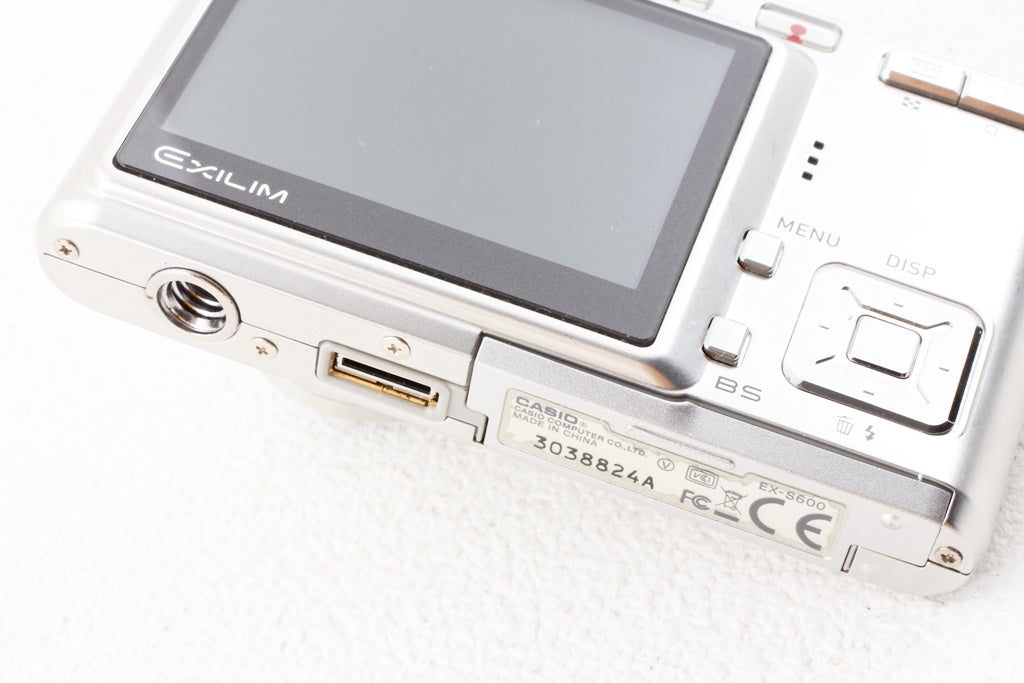 美品◆CASIO EXILIM EX-S600