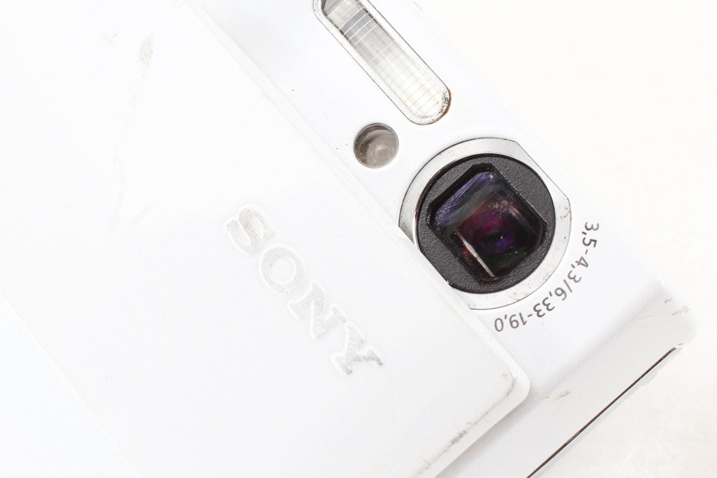 美品◆SONY Cyber-shot DSC-T10