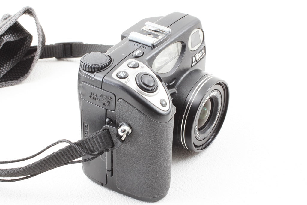 美品◆Nikon COOLPIX 5000