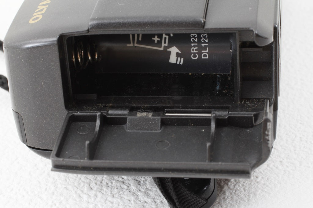 ジャンク品◆OLYMPUS SUPERZOOM 105R