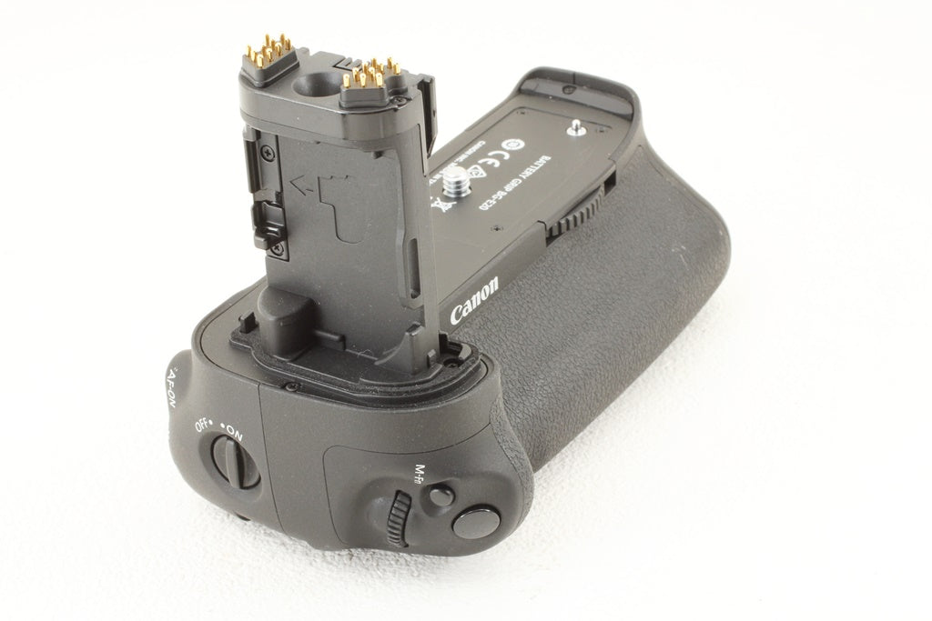 美品◆Canon BG-E20 バッテリーグリップ