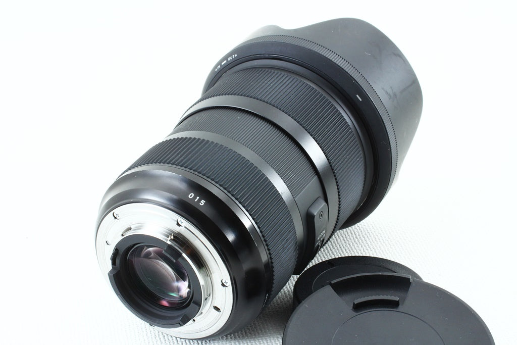 Excellent quality ◆ SIGMA Art 24-35mm F2 DG HSM Nikon ◆ Large aperture wide-angle zoom lens