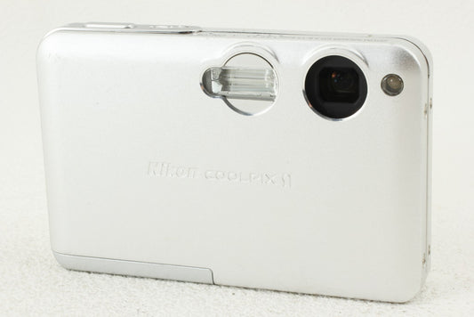 極上品◆Nikon COOLPIX S1 コンデジ