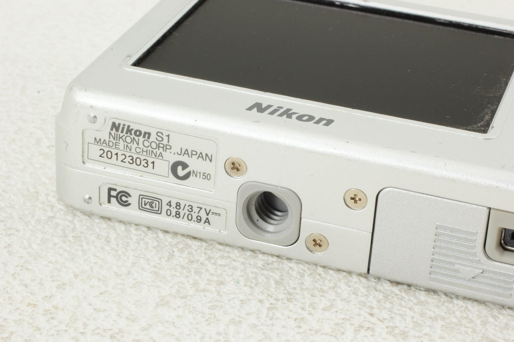 極上品◆Nikon COOLPIX S1 コンデジ