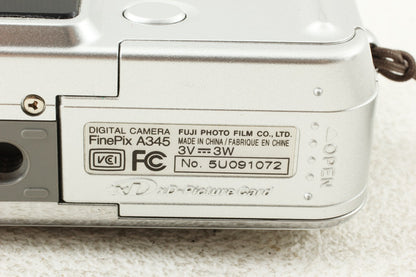ジャンク品◆FUJIFILM FinePix A345 コンデジ