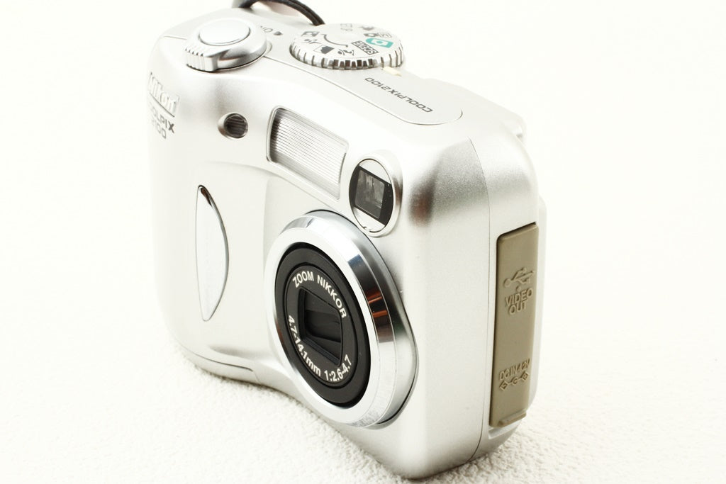 美品◆Nikon COOLPIX 2100 コンデジ