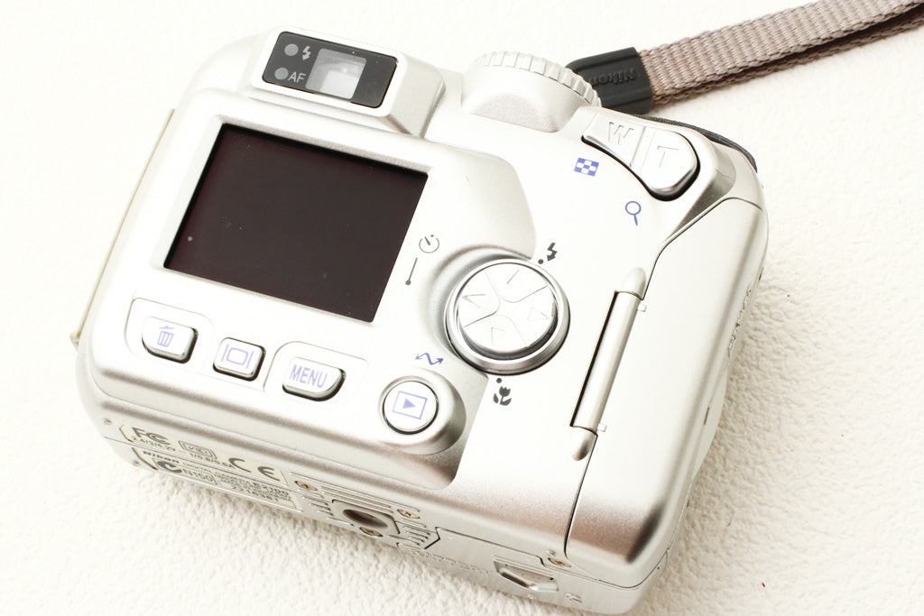 美品◆Nikon COOLPIX 2100 コンデジ