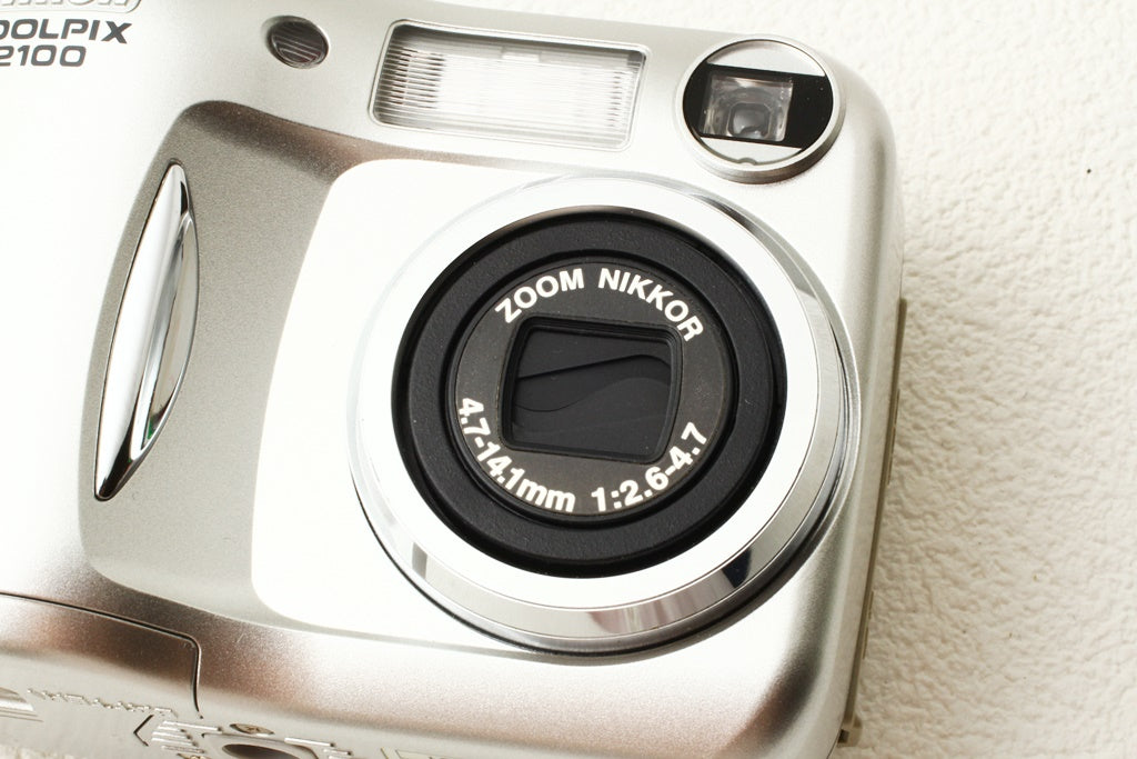 美品◆Nikon COOLPIX 2100 コンデジ