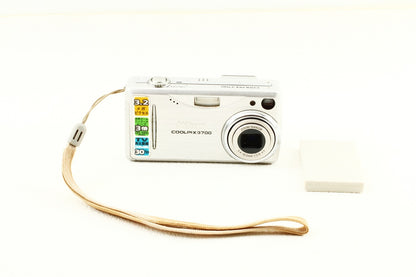 ジャンク品◆Nikon COOLPIX 3700
