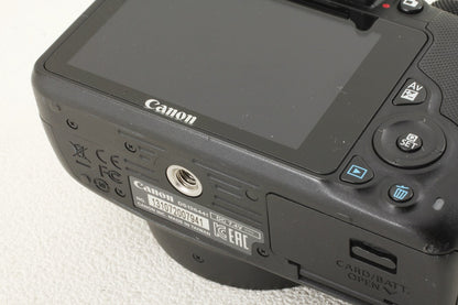 美品◆Canon EOS Kiss X7 + EF-S18-55
