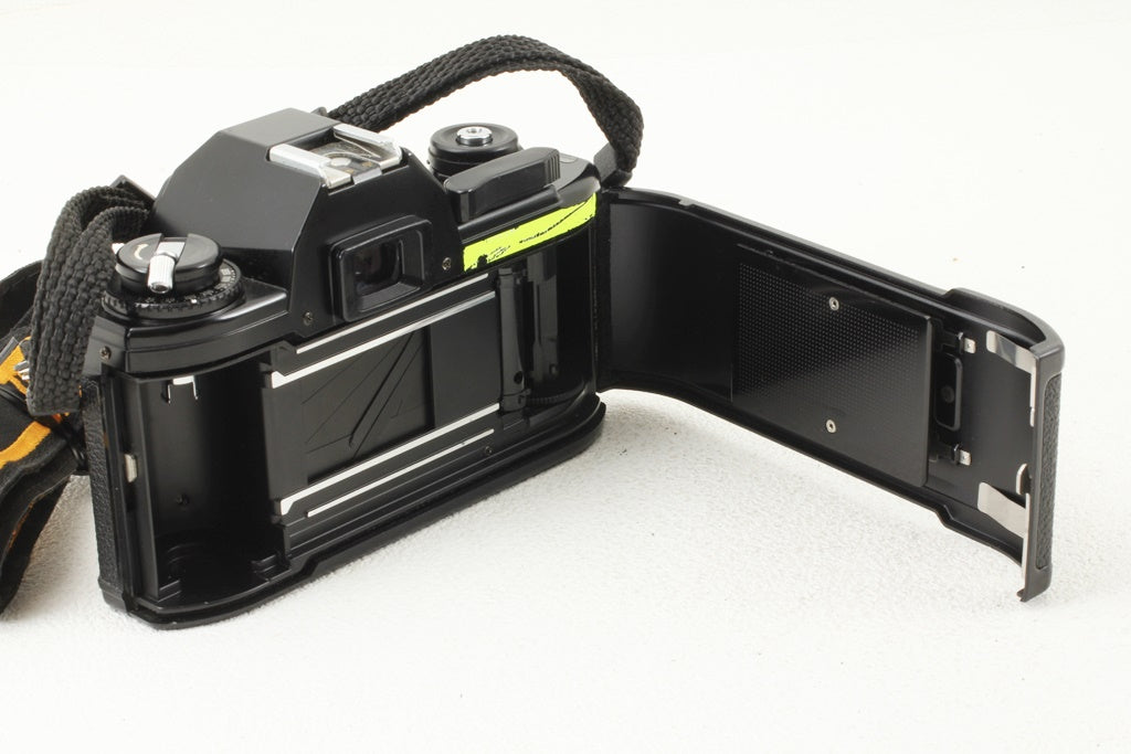 美品◆NIKON EM ボディ