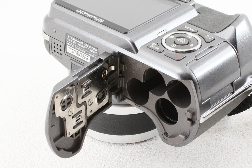 美品◆OLYMPUS SP-550UZ