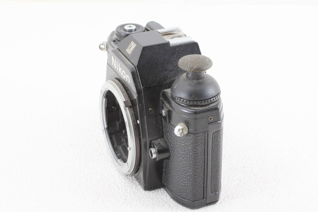 格安品◆NIKON EM ボディ