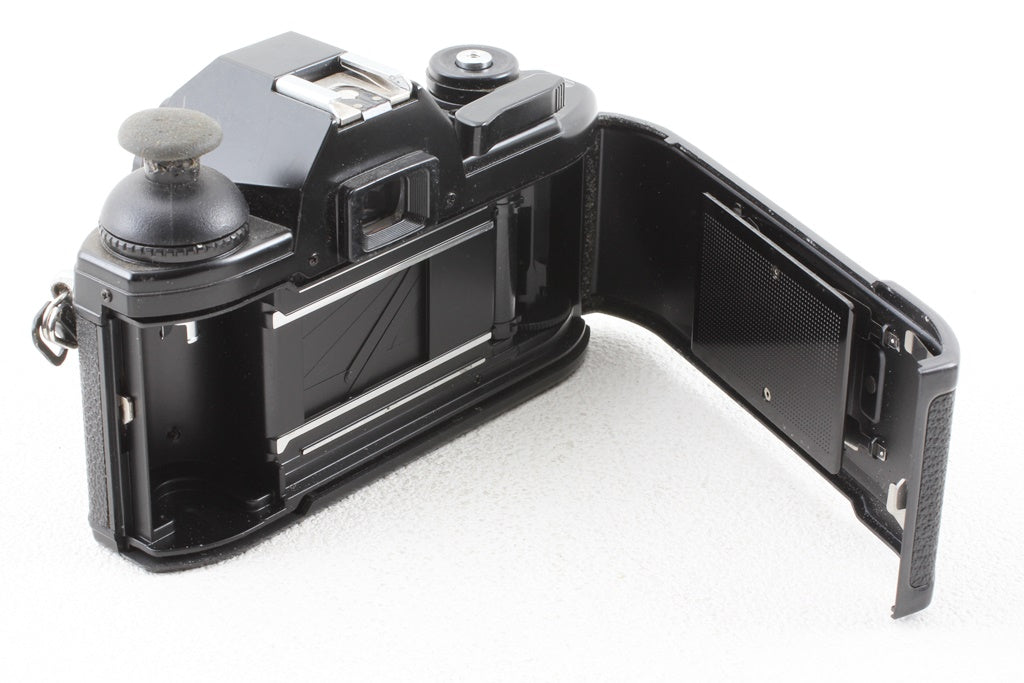 格安品◇NIKON EM ボディ – Crew・actカメラ(ヒビノカメラ)