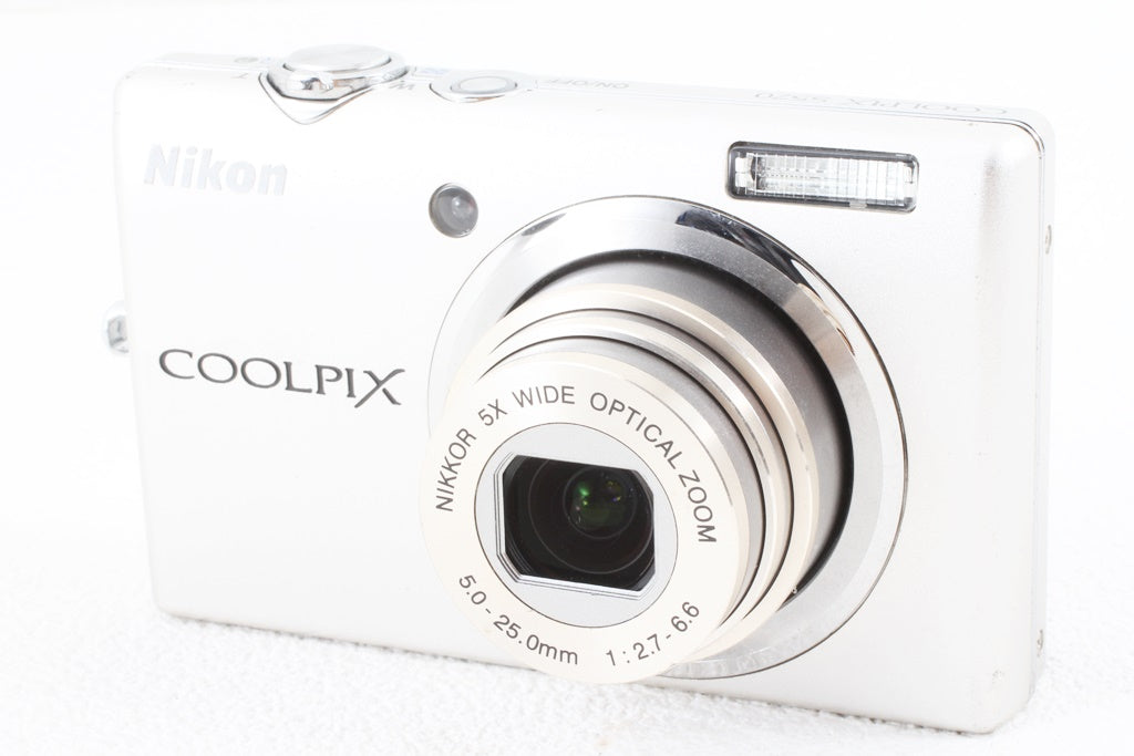 美品◆Nikon COOLPIX S570