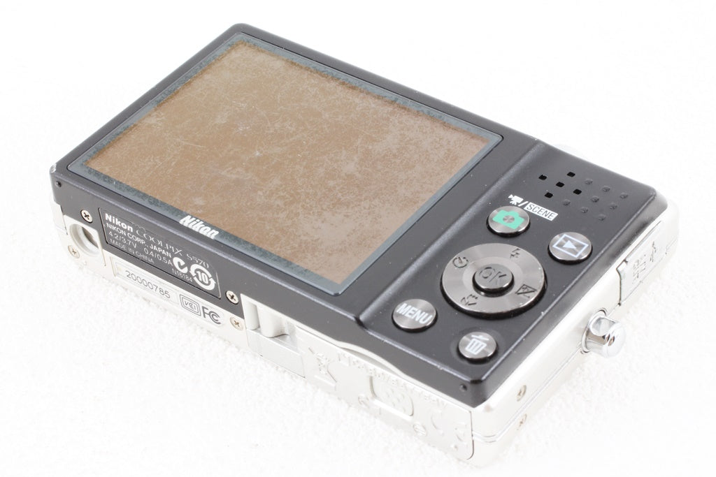美品◆Nikon COOLPIX S570