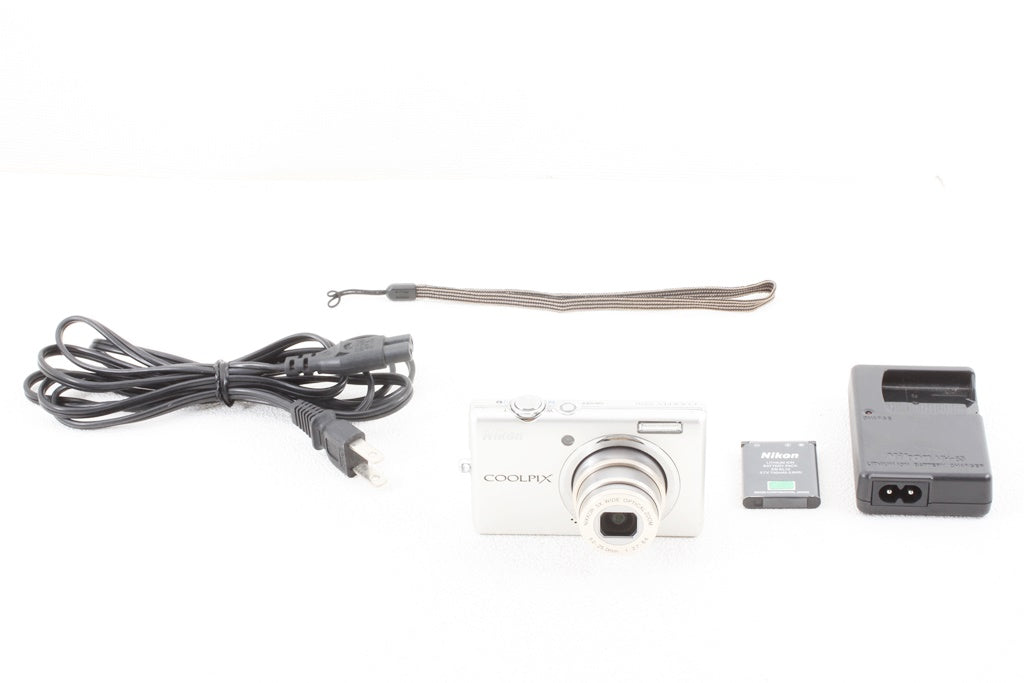 美品◆Nikon COOLPIX S570