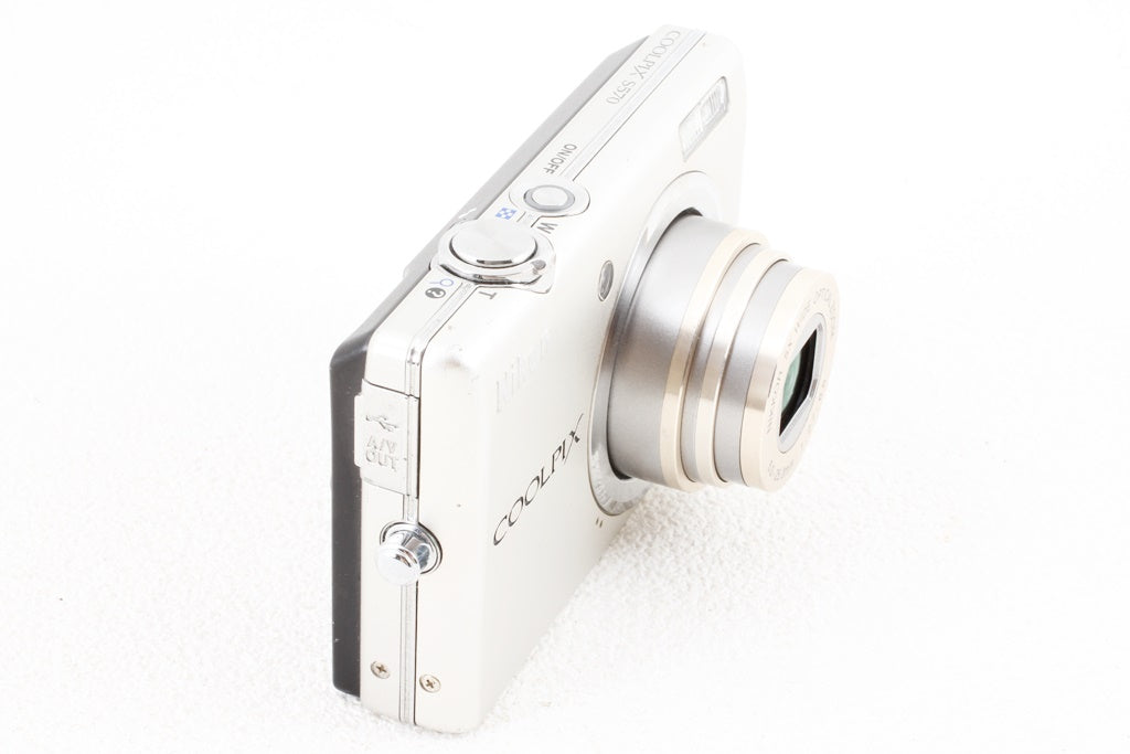 美品◆Nikon COOLPIX S570