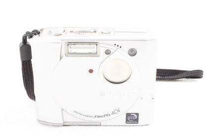 ジャンク品 FUJIFILM FinePix 40i デジカメ
