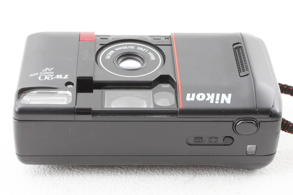 美品◆NIKON TW20 QUARTZ DATE