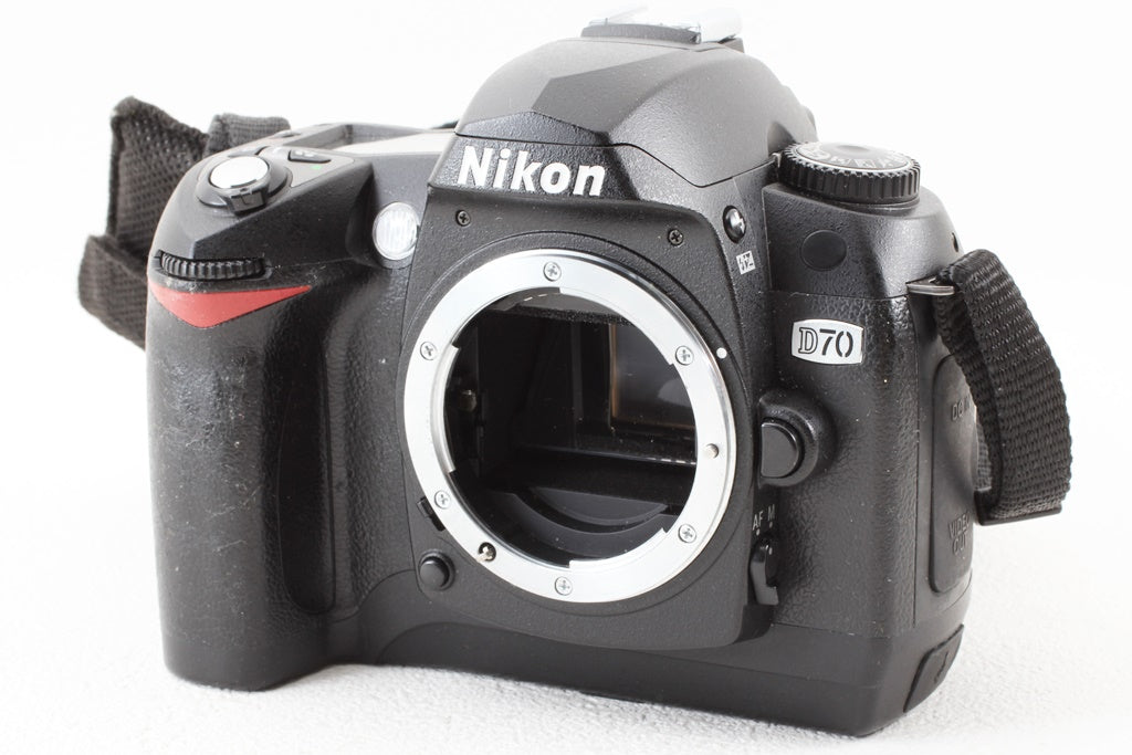 ジャンク品◆Nikon D70 AF-S 18-70