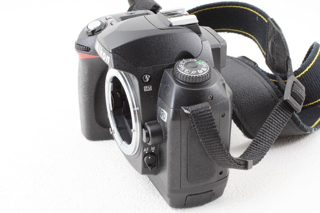 ジャンク品◆Nikon D70 AF-S 18-70