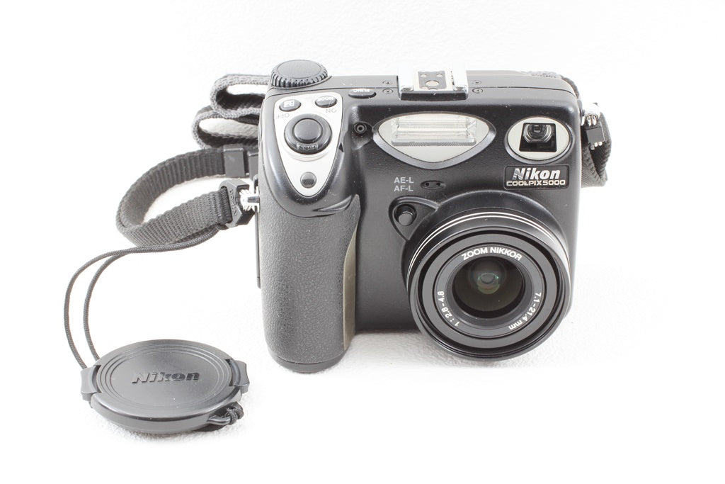 美品◆Nikon COOLPIX 5000