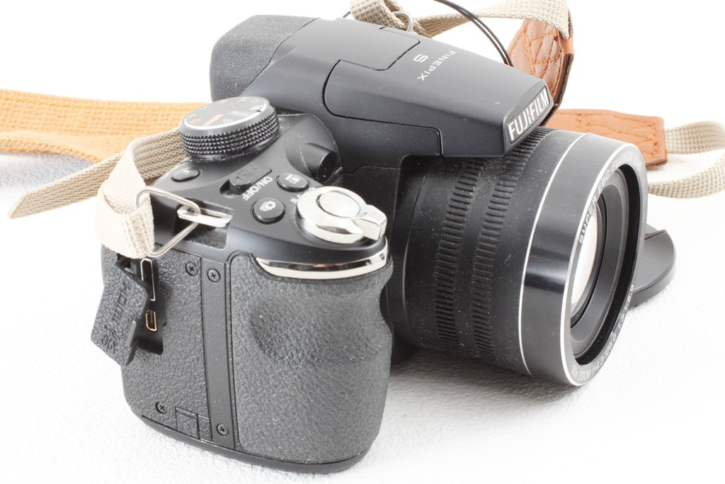 ジャンク品◆FUJIFILM FinePix S4500