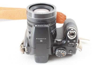 ジャンク品◆FUJIFILM FinePix S4500