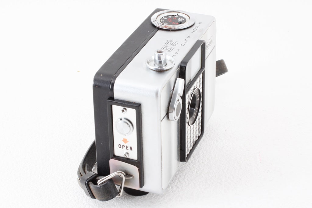 ジャンク品◆RICOH AUTO HALF SE