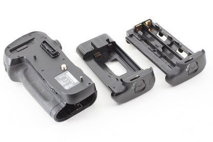 ジャンク品◆Nikon MB-D12 マルチパワーバッテリーパック