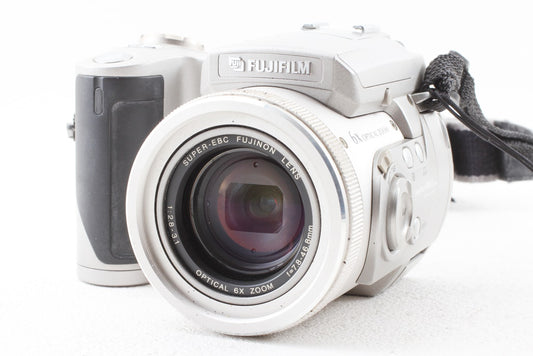 ジャンク品◆FUJIFILM FinePix 4900Z