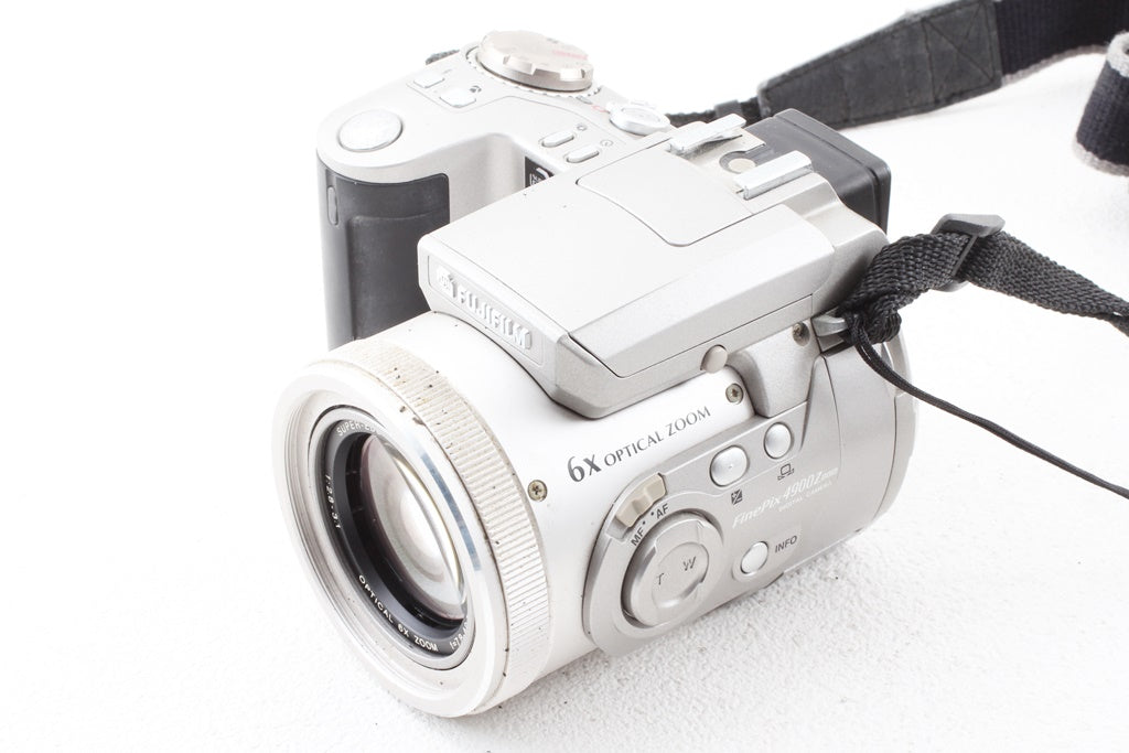 ジャンク品◆FUJIFILM FinePix 4900Z