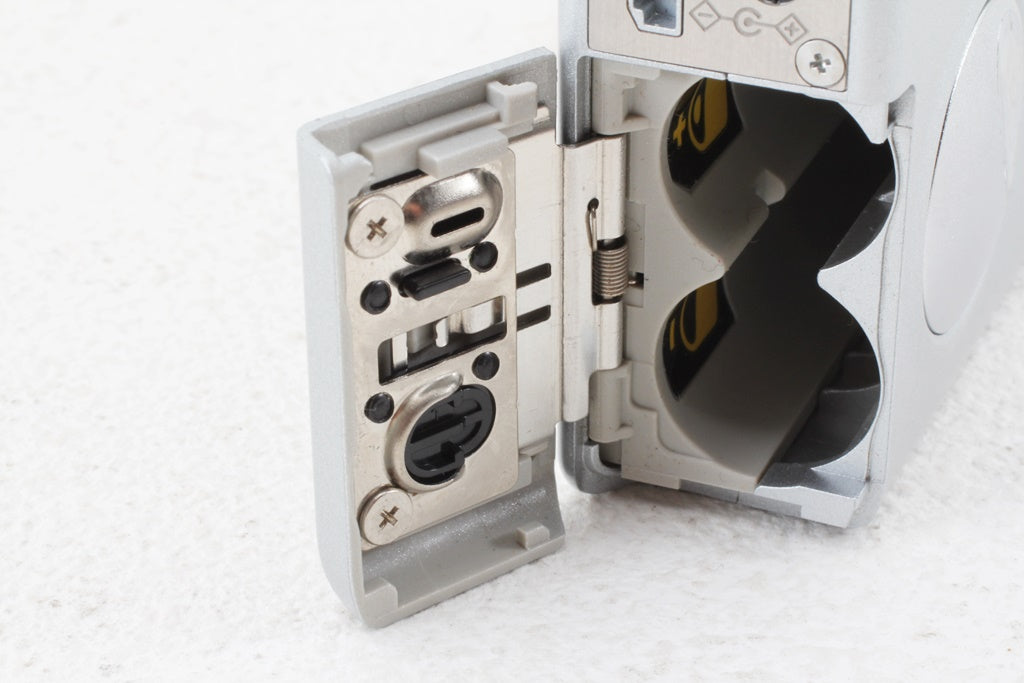 美品◆KONICA MINOLTA DiMAGE X21