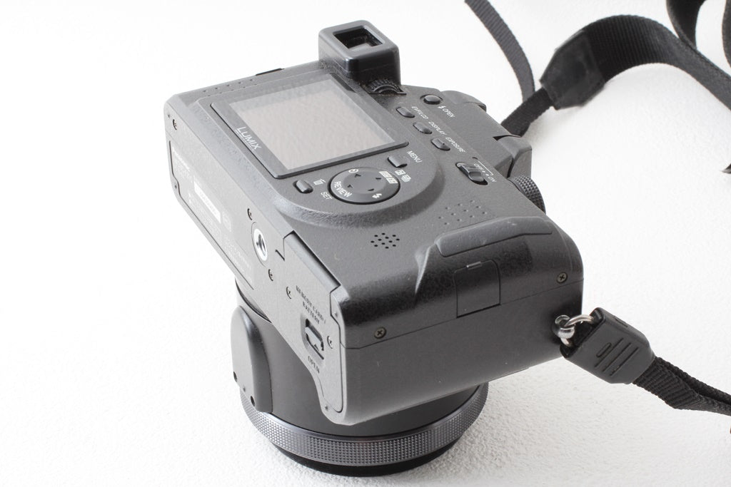 ジャンク品◆Panasonic LUMIX DMC-FZ10