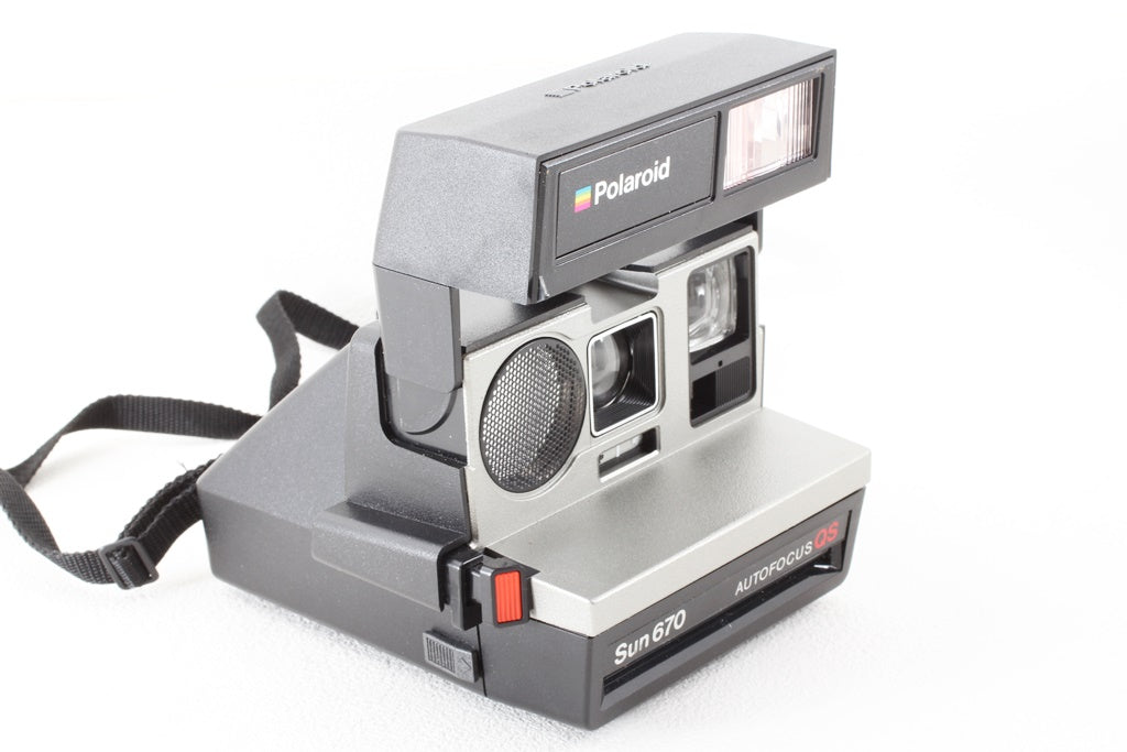 ジャンク品◆Polaroid Sun670 AUTOFOCUS QS
