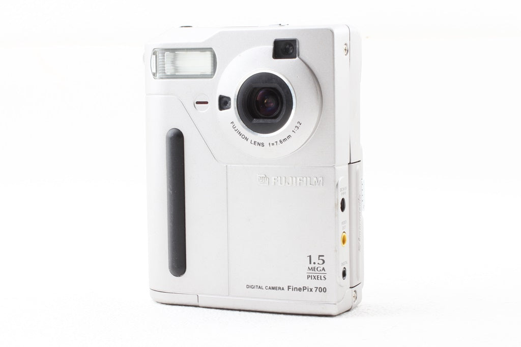 ジャンク品◆FUJIFILM FinePix 700