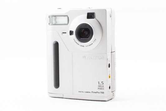 ジャンク品◆FUJIFILM FinePix 700