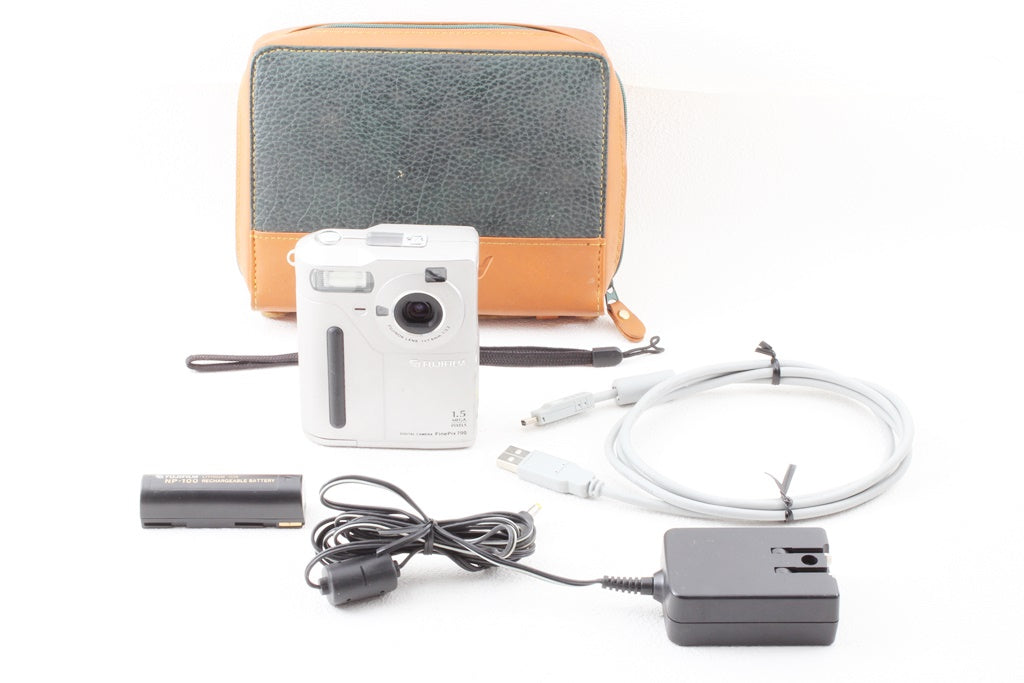 ジャンク品◆FUJIFILM FinePix 700