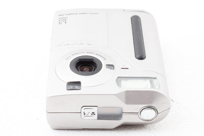 ジャンク品◆FUJIFILM FinePix 700
